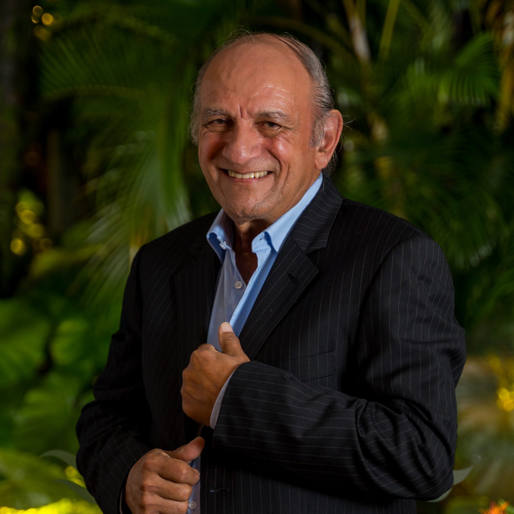 Dr. Carlos Cure
